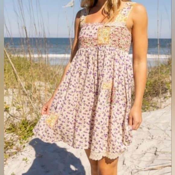 NATURAL LIFE Dresses & Skirts - Natural Life Tricia Embroidered Cotton Mini/Sundress in Meadow Patches L